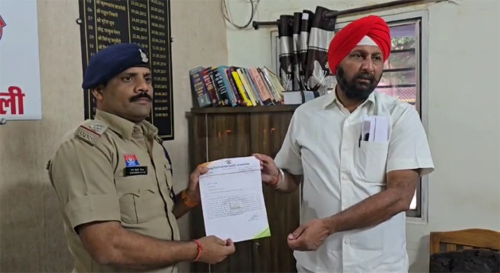 अतिक्रमण के नाम पर जब्त ठेले को भाजपाइयों और निगम प्रशासन दूसरे को बेच रहे : कुलबीर सिंह छाबड़ा