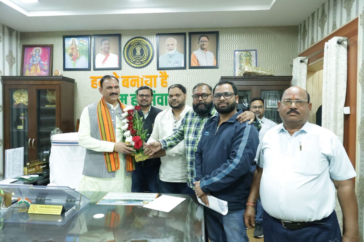 स्वास्थ्य मंत्री से मिले एनएचएम कर्मचारी, 6 मांगों पर जल्द निर्णय का भरोसा