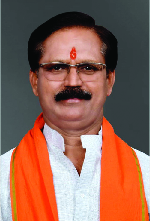 शराब के नाम पर अनर्गल राजनीति से कांग्रेसी बाज आएं : कोमल सिंह राजपूत