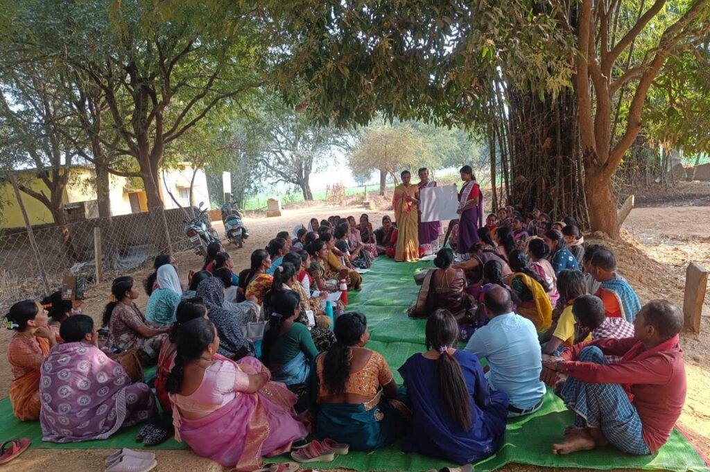 आरएलएम के 43 मास्टर ट्रेनर्स बस्तर रवाना