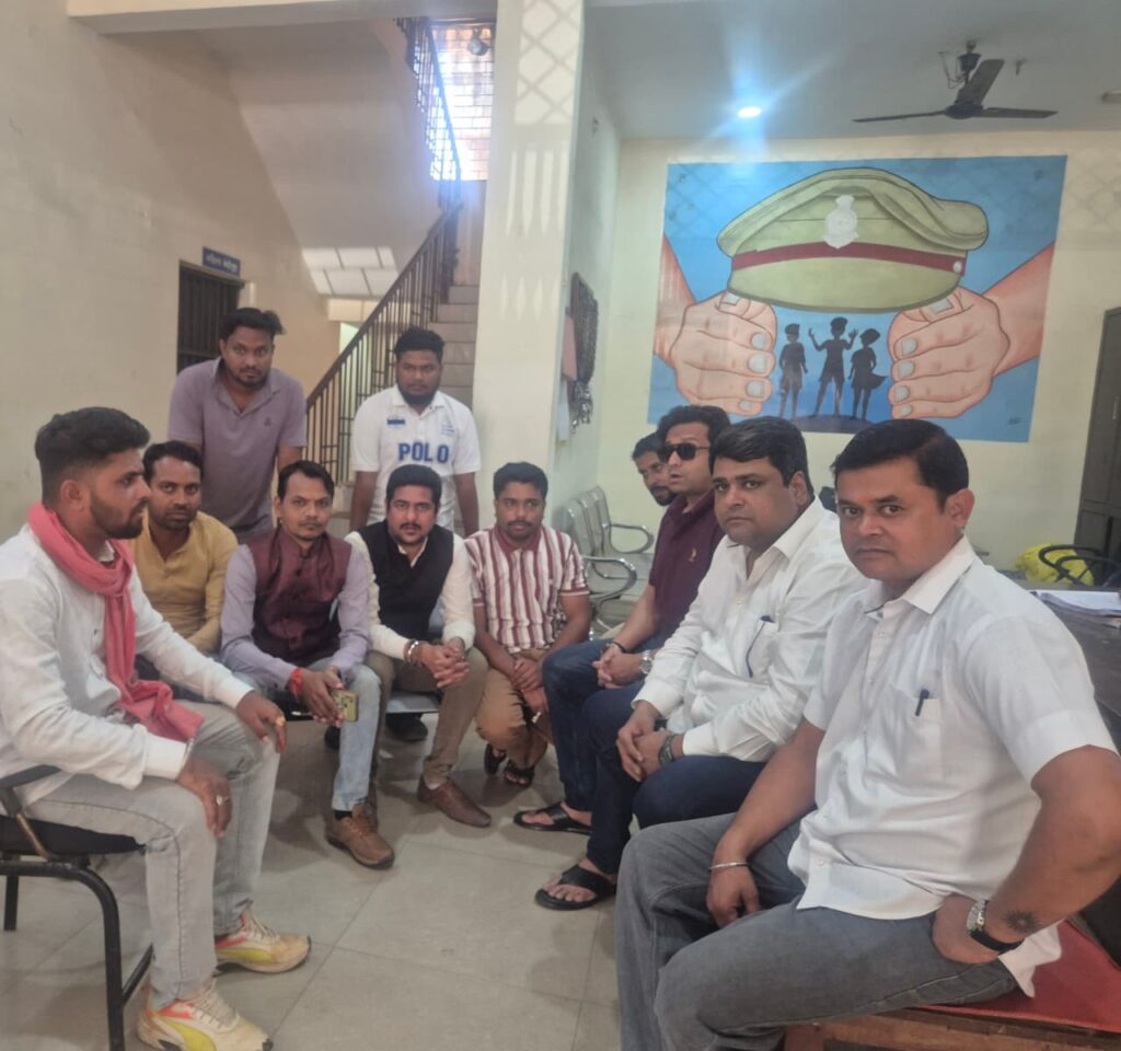 महाविद्यालय वार्षिक उत्सव पर राजनीतिक विवाद, विरोध से पहले नेताओं की गिरफ्तारी