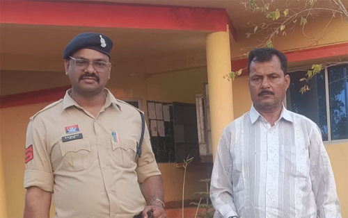 होली के पूर्व थाना डोंगरगांव पुलिस की बड़ी कार्रवाई, चाकू लहराने वाले आरोपी को किया गिरफ्तार