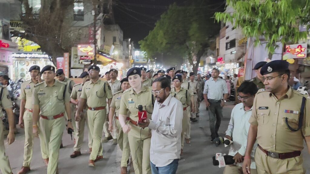राजनांदगांव पुलिस का फ्लैग मार्च, होली को शांतिपूर्ण बनाने के लिए कड़ी सुरक्षा व्यवस्था