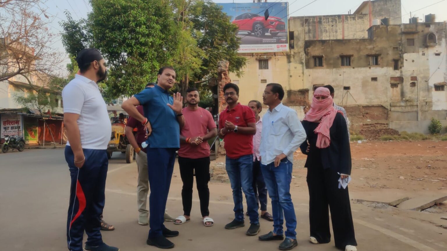 महापौर ने जय स्तम्भ गोलबाजार का निरीक्षण किया, स्वच्छता अपनाने की अपील