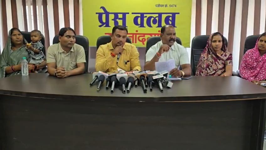 ग्राम पंचायत सोमनी में अविश्वास प्रस्ताव को लेकर भाजपा समर्थित पंचों ने जताया विरोध