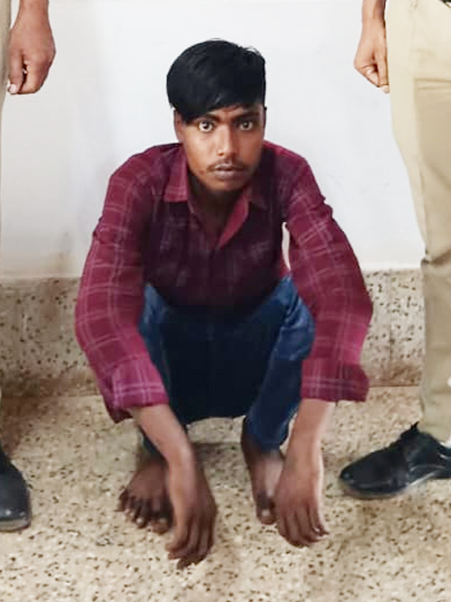 शंकरपुर में चाकू और डंडे से मारपीट : आरोपी व विधि से संघर्षरत बालक गिरफ्तार