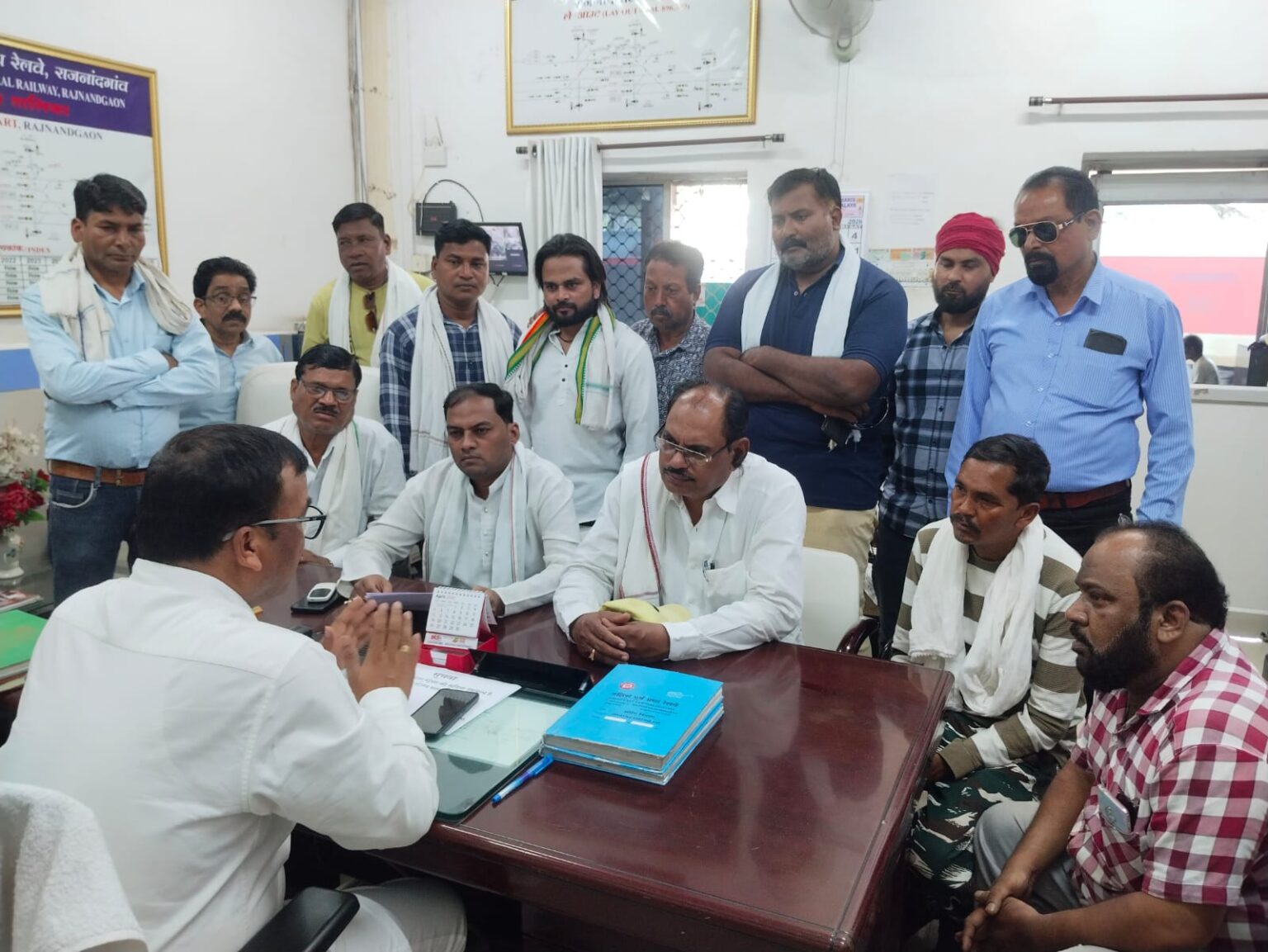 अधूरे अंडरब्रिज निर्माण का काम जल्द करो पूरा, नहीं तो होगा 7 दिवस पर उग्र आंदोलन : कांग्रेस