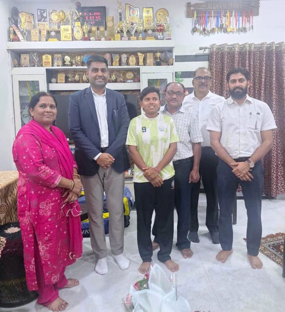 महक नरवासे बनीं भारतीय अंडर-19 टीम की उपकप्तान, कलेक्टर ने दी बधाई