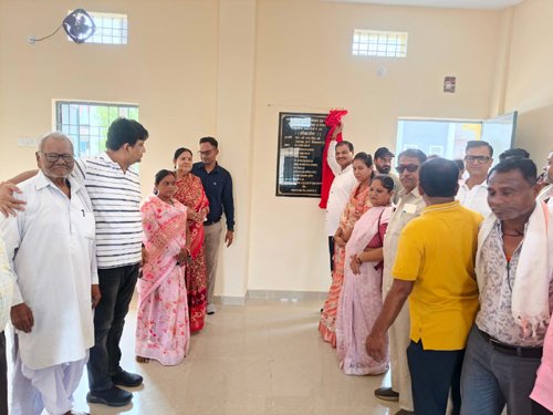नीलगिरी पार्क में नवनिर्मित सामुदायिक भवन का महापौर ने किया लोकार्पण, वार्डवासियों को मिली बड़ी सौगात