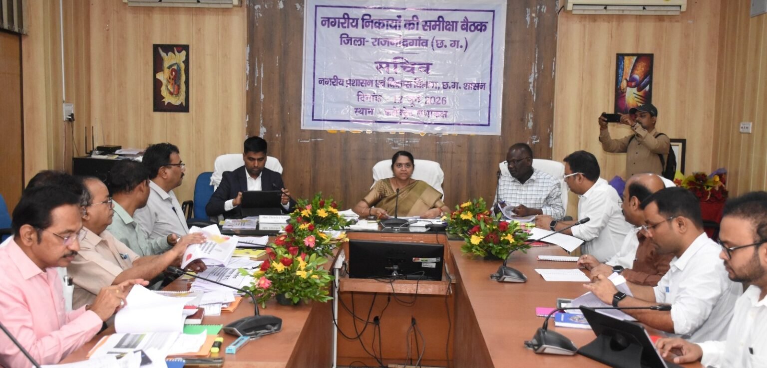 शहरी विकास व स्वच्छता के लिए टीम वर्क के साथ करें कार्य : सचिव आर. शंगीता