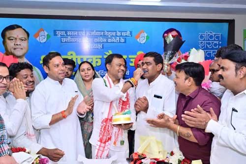 प्रदेश कांग्रेस अध्यक्ष दीपक बैज को विपिन यादव ने दी जन्मदिन की शुभकामनाएं