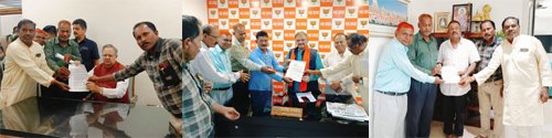 पेंशनर्स की लंबित मांगों को लेकर जनप्रतिनिधियों को सौंपा ज्ञापन